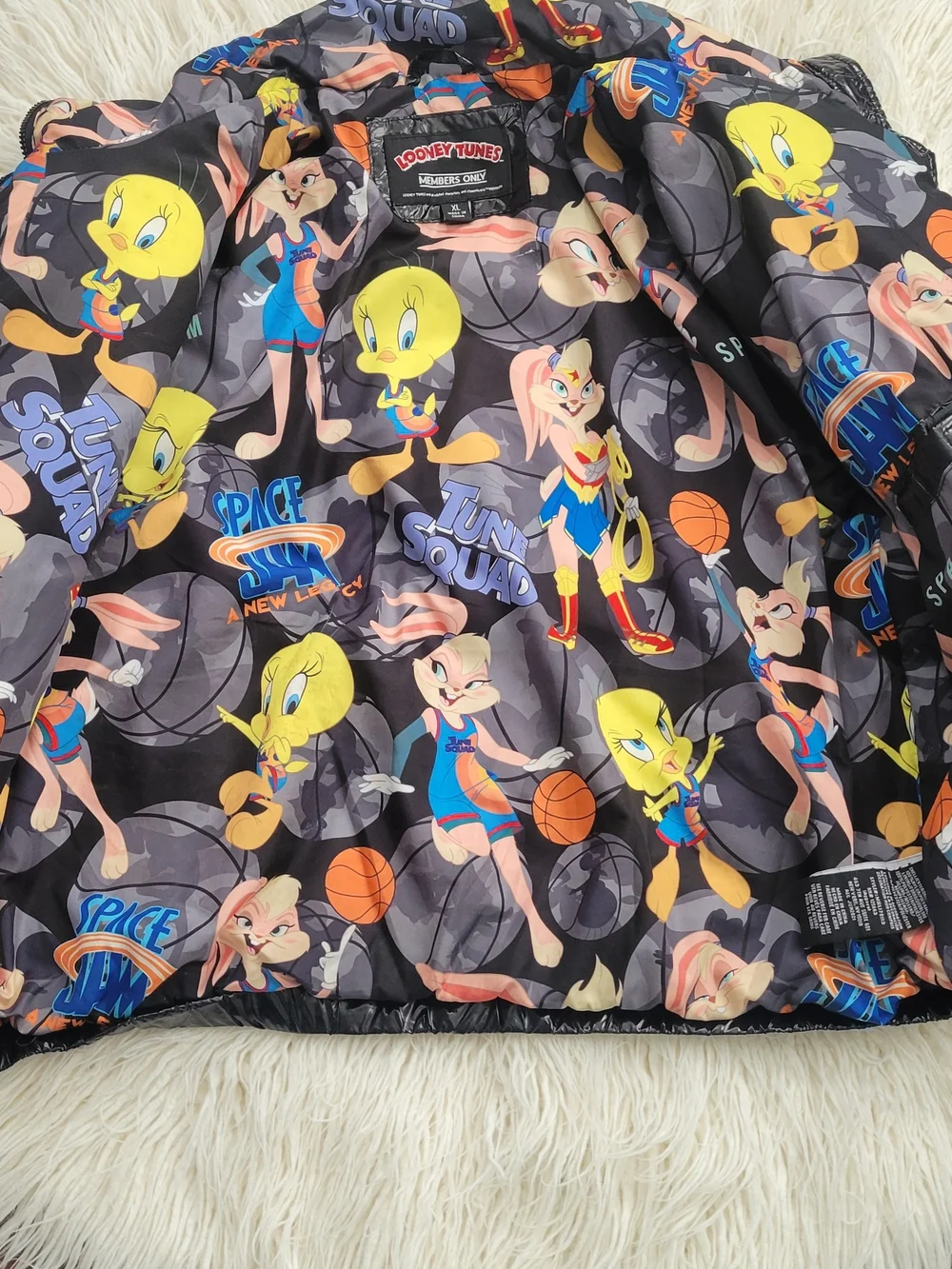 LOONEY TUNES Girl Black Puffer Jacket with Bunny Graphic